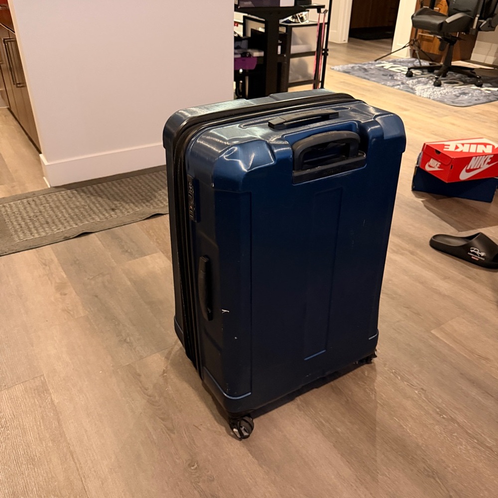 Samsonite Navy Spinner Suitcase - Picture 3 of 4